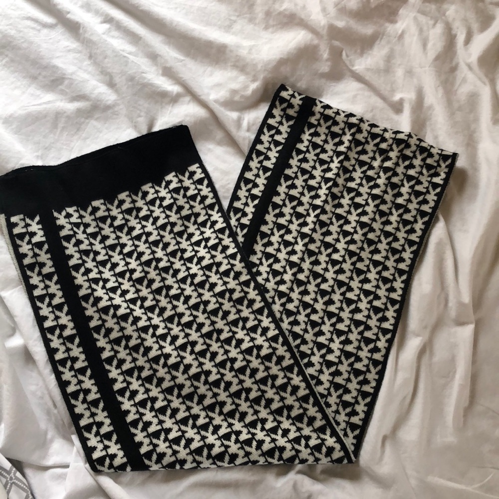 Michael Kors Women’s Scarf